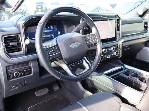 Used 2025 Ford F350 Platinum image 17