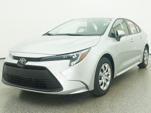 New 2026 Toyota Corolla LE FWD image 19