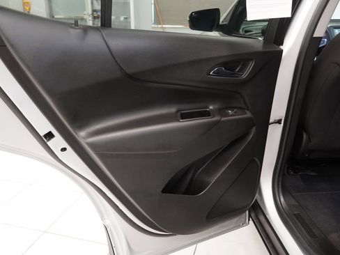 Used 2019 Chevrolet Equinox LT AWD/4WD image 27
