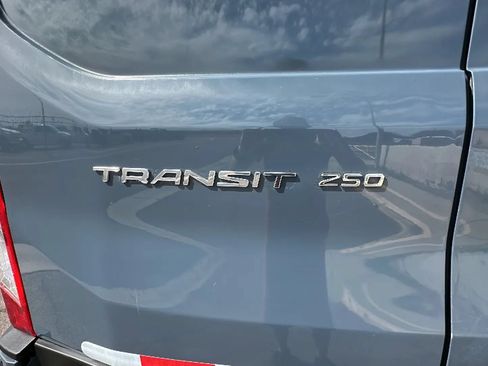 Used 2020 Ford Transit 250 148 High Roof Extended RWD image 5