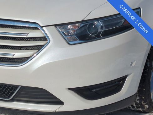 Used 2018 Ford Taurus Limited w/ Driver Assist Package image 13