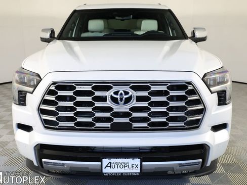 Used 2023 Toyota Sequoia Capstone image 2