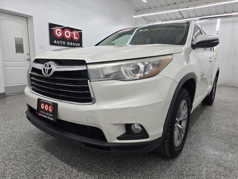 Used 2015 Toyota Highlander XLE FWD image 7