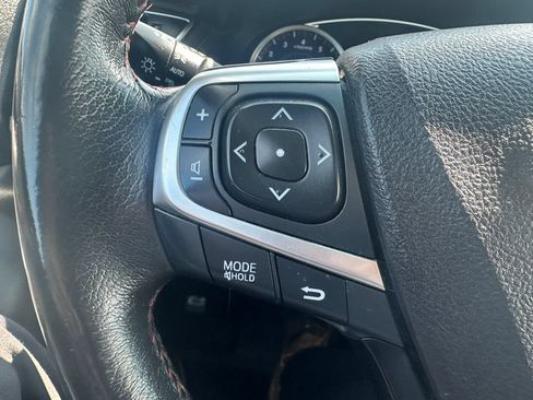 Used 2017 Toyota Camry XSE w/ Moonroof Package FWD image 17