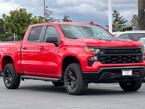 Used 2024 Chevrolet Silverado 1500 Custom Trail Boss AWD/4WD image 2