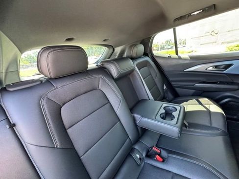 New 2025 Chevrolet Equinox EV LT w/ Convenience Package II FWD image 22