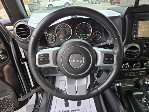 Used 2017 Jeep Wrangler Sport AWD/4WD image 12