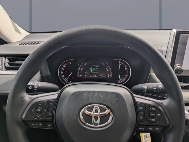 Used 2024 Toyota RAV4 LE FWD image 29