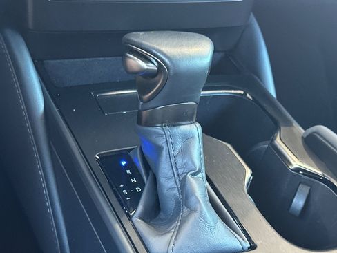 Used 2024 Lexus ES 300h w/ Accessory Package (Z1) FWD image 26