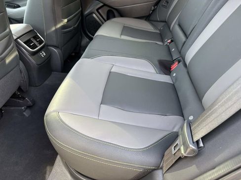 Used 2025 Subaru Outback Onyx Edition image 16