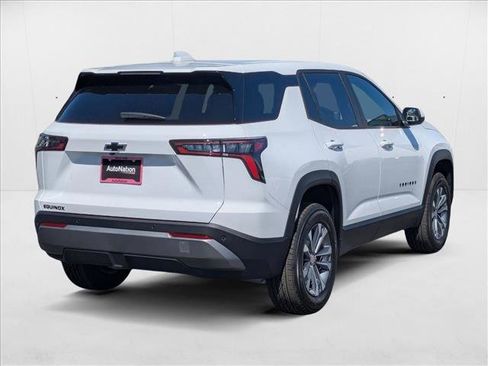 New 2026 Chevrolet Equinox LT w/ Convenience Package II image 2