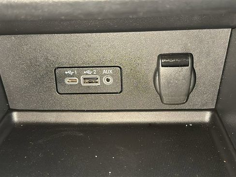 Used 2021 Nissan Sentra SR image 26