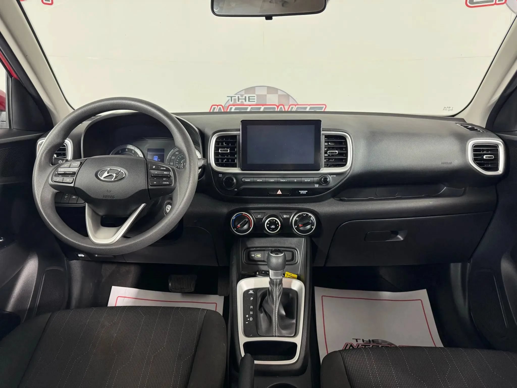 Used 2022 Hyundai Venue SE w/ Cargo Package FWD image 22