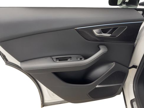 Certified 2023 Audi Q8 Premium Plus w/ Premium Plus Package image 17