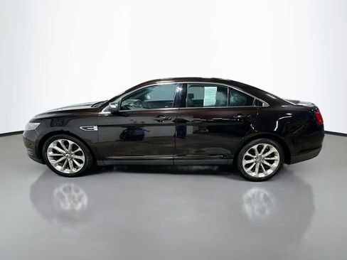 Used 2014 Ford Taurus Limited w/ Equipment Group 301A FWD image 9