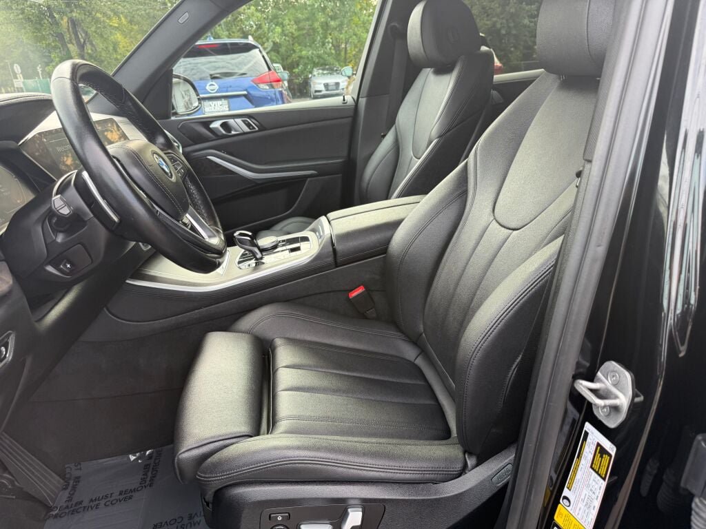 Used 2022 BMW X5 xDrive40i AWD/4WD image 11
