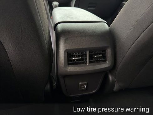 Used 2024 Chevrolet Equinox LT image 27