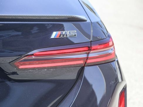 Used 2026 BMW M5 w/ Carbon Package AWD/4WD image 7