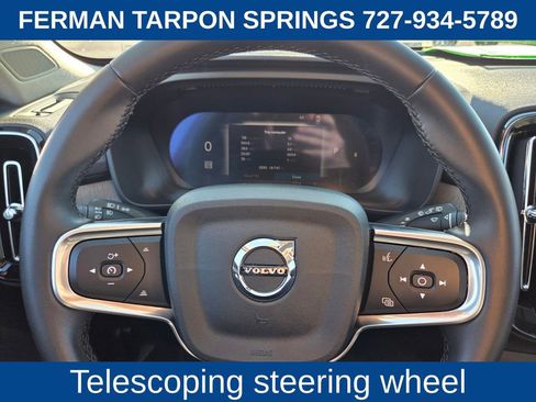 Certified 2025 Volvo XC40 B5 Core image 29