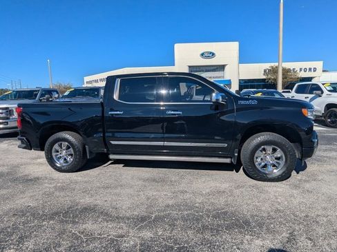 Used 2022 Chevrolet Silverado 1500 High Country w/ High Country Premium Package image 4