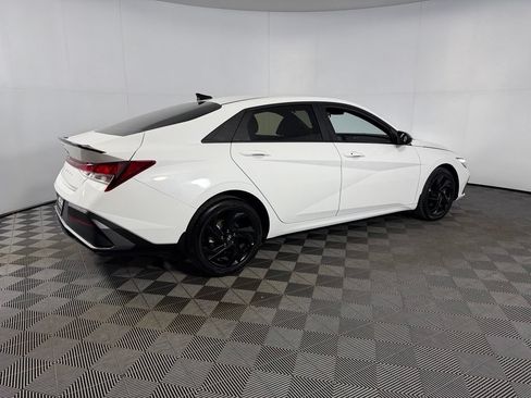 Used 2026 Hyundai Elantra Sport FWD image 8