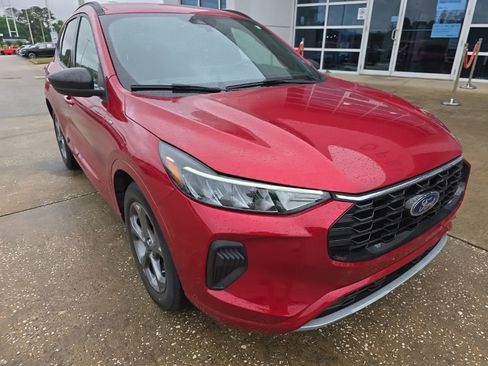 Used 2023 Ford Escape ST-Line w/ Tech Pack #1 FWD image 9