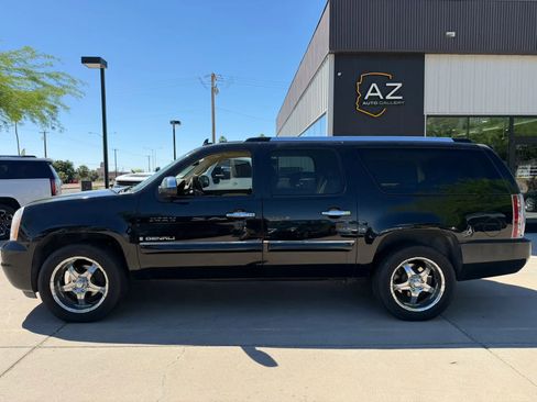 Used 2007 GMC Yukon XL Denali image 4