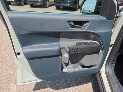 Used 2024 Ford Maverick Lariat w/ Black Appearance Package FWD image 16
