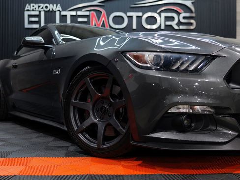 Used 2017 Ford Mustang GT Premium w/ GT Performance Package RWD image 6