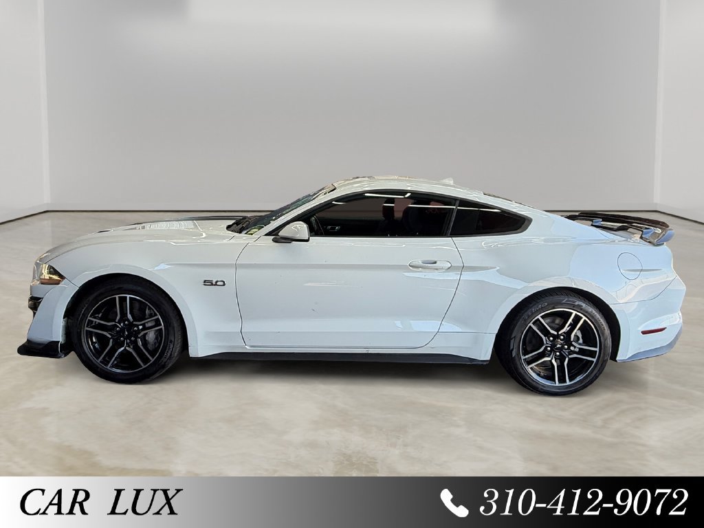 Used 2021 Ford Mustang GT RWD image 2