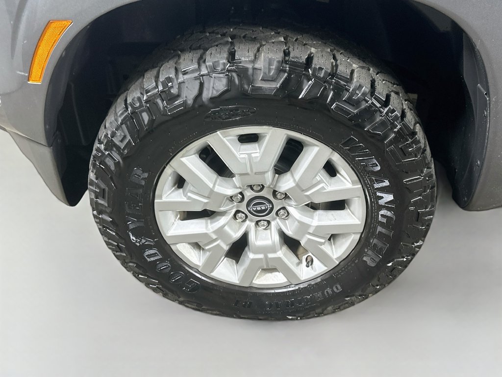 Used 2023 Nissan Frontier SV w/ SV Convenience Package AWD/4WD image 8