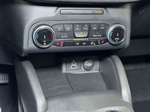 New 2026 Ford Escape ST-Line w/ Cold Weather Package AWD/4WD image 26