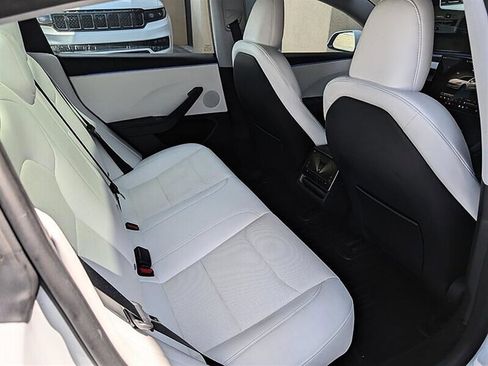 Used 2025 Tesla Model 3 Long Range AWD/4WD image 29