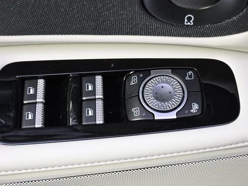 New 2026 Lincoln Nautilus Premier w/ Equipment Group 102A image 23