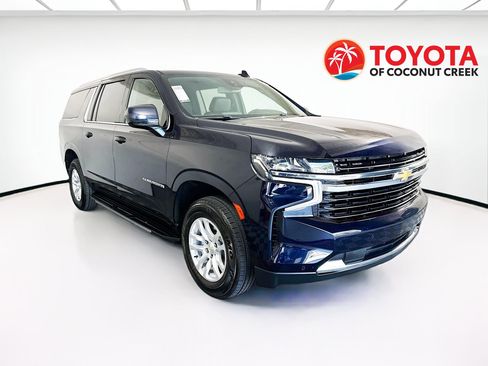 Used 2023 Chevrolet Suburban LT AWD/4WD image 1