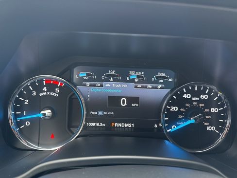 Used 2017 Ford F250 Lariat w/ Chrome Package image 16