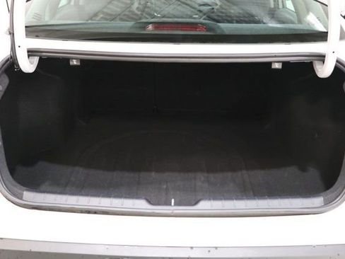 Used 2025 Kia K4 LXS image 36