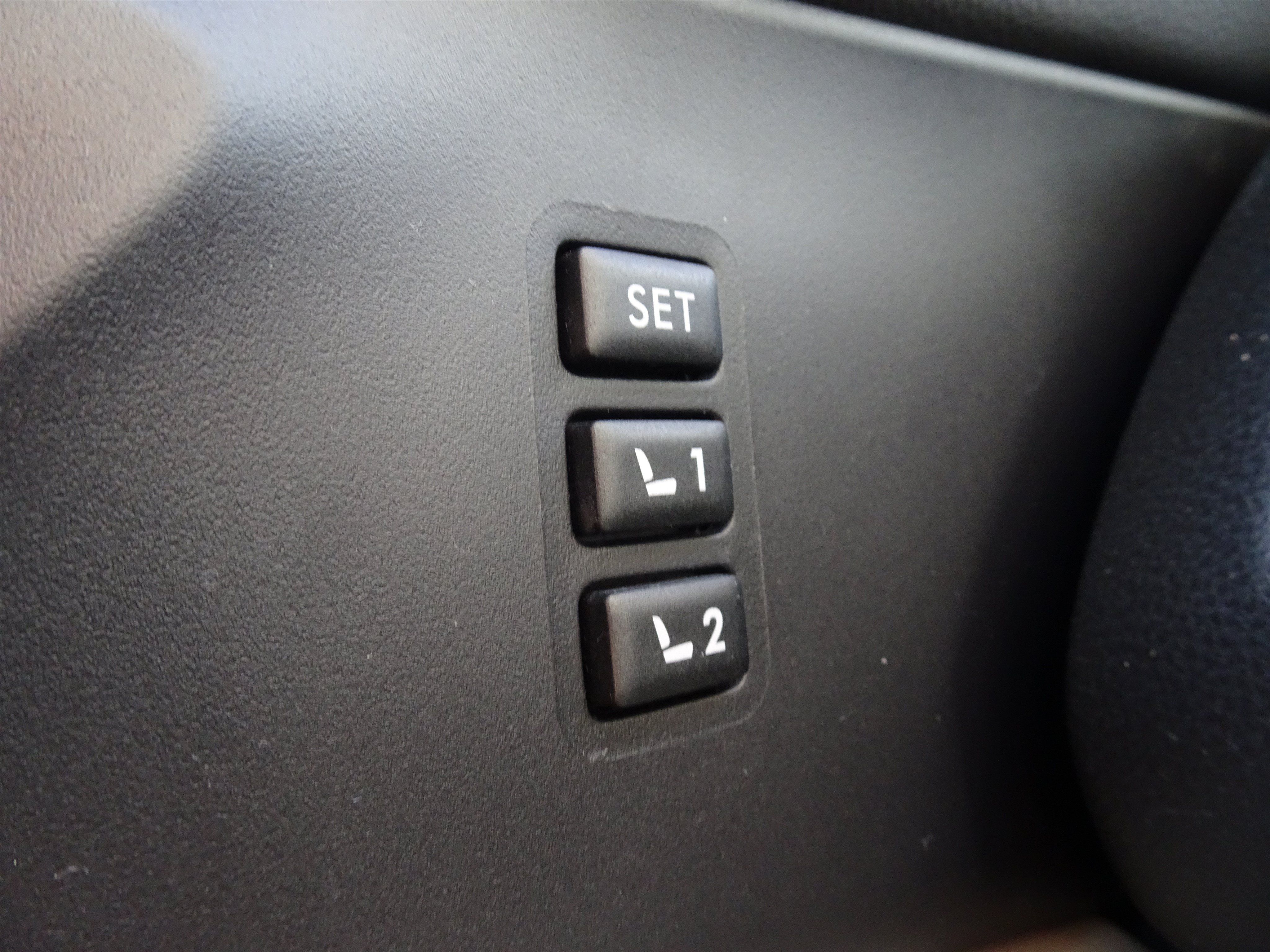 Used 2024 Subaru Ascent Limited AWD/4WD image 25