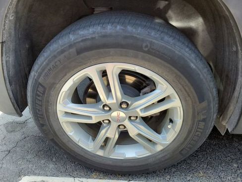 Used 2022 GMC Terrain SLE FWD image 3