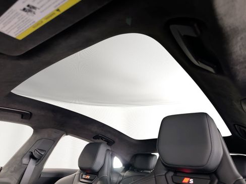 New 2026 Audi S e-tron GT Prestige image 16