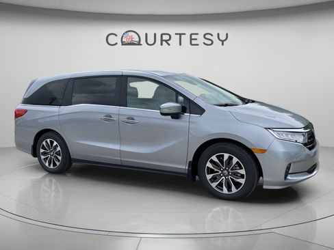 Used 2021 Honda Odyssey EX-L image 8