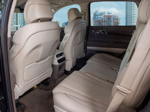 Used 2023 Genesis GV80 2.5T w/ Advanced Package image 21