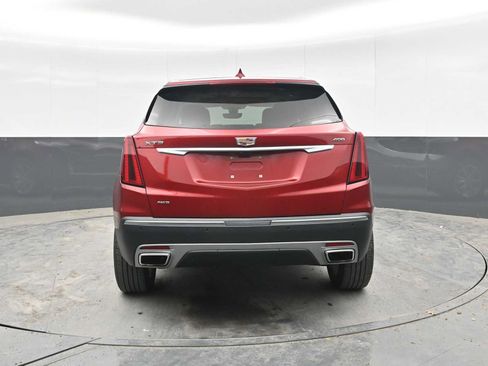 Used 2024 Cadillac XT5 Premium Luxury w/ Technology Package AWD/4WD image 11