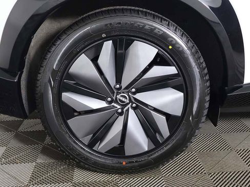 Used 2023 Nissan Ariya FWD image 22