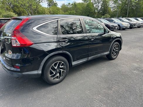 Used 2016 Honda CR-V SE image 3