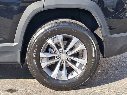 Used 2025 Chevrolet Equinox LT FWD image 26