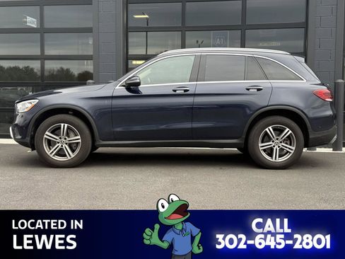 Used 2022 Mercedes-Benz GLC 300 4MATIC image 2