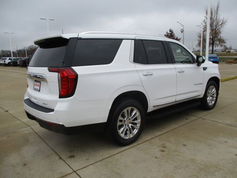 Used 2021 GMC Yukon SLT image 6