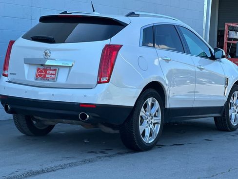 Used 2011 Cadillac SRX Premium image 3