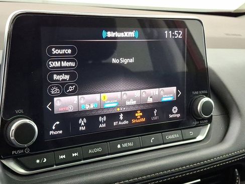 Used 2023 Nissan Rogue SV w/ SV Premium Package image 14